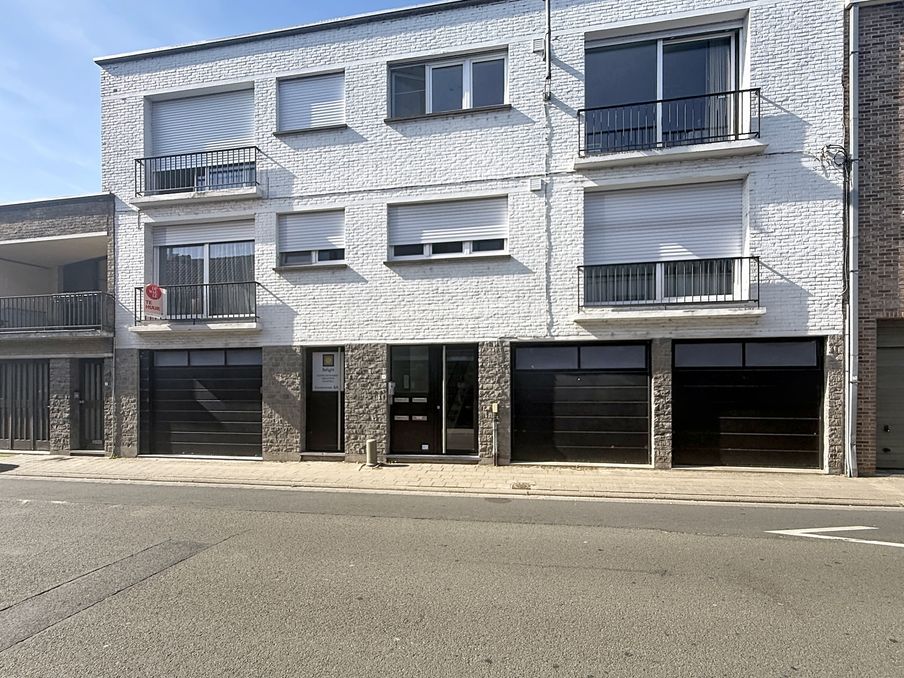 Ruim appartement met 2 slaapkamers in centrum Marke te huur