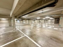 TE HUUR: Ondergrondse autostaanplaats in Hasselt centrum
