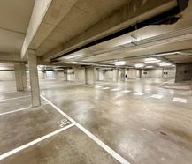 TE HUUR: Ondergrondse autostaanplaats in Hasselt centrum