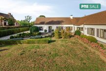 Karaktervolle bungalow op een prachtig perceel in Merelbeke