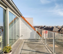 Lichtrijk appartement te koop met twee slaapkamers.