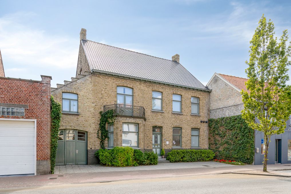 Karaktervolle woning met 7 slaapkamers, authentieke elementen en een ruime tuin