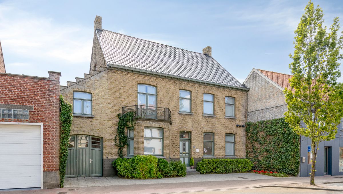Karaktervolle woning met 7 slaapkamers, authentieke elementen en een ruime tuin