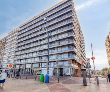 Apartment for sale in Blankenberge with frontal sea view