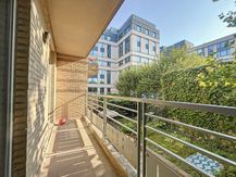 Tour&Taxis: Superb 2-bedroom apartment (110m²) + terrace.