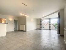 Appartement met twee slaapkamers en ruim terras te koop