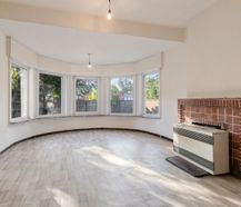 Karaktervolle woning met tuin en garage in centrum Roeselare