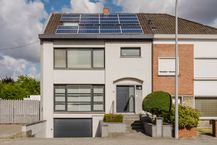 Instapklare gezinswoning met 3 slaapkamers te koop in Kortrijk