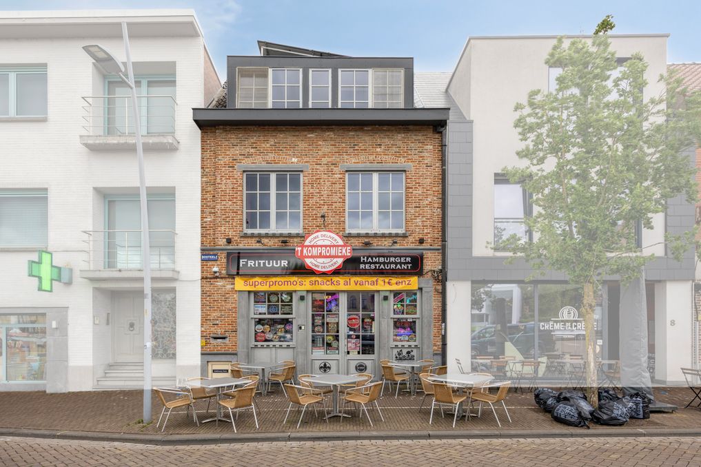 Rez-de-chaussée commercial avec appartement sur le marché à Ternat