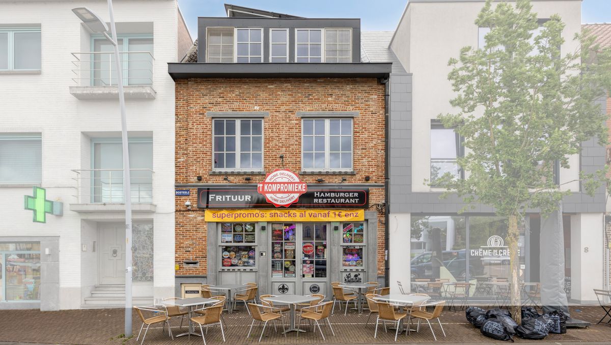 Rez-de-chaussée commercial avec appartement sur le marché à Ternat