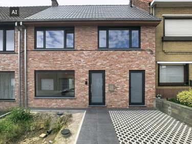 Woning met 3 kamers, stadstuin en staanplaats in Poperinge