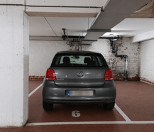 Car stand for sale at a convenient location on the Zeedijk!