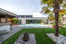Exclusief huis te koop in Sint-Jan met zwembad