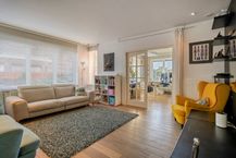 Instapklaar huis met 4 kamers te koop in centrum Desselgem