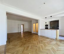Volledig gerenoveerd appartement met 2 slaapkamers te Antwerpen
