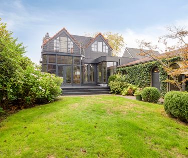 Huis met 4 slaapkamers te koop in Hoogboom/Kapellen!
