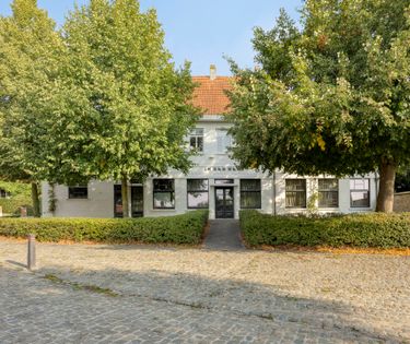 Karaktervol horecapand (330 m²) te huur in Wannegem-Lede