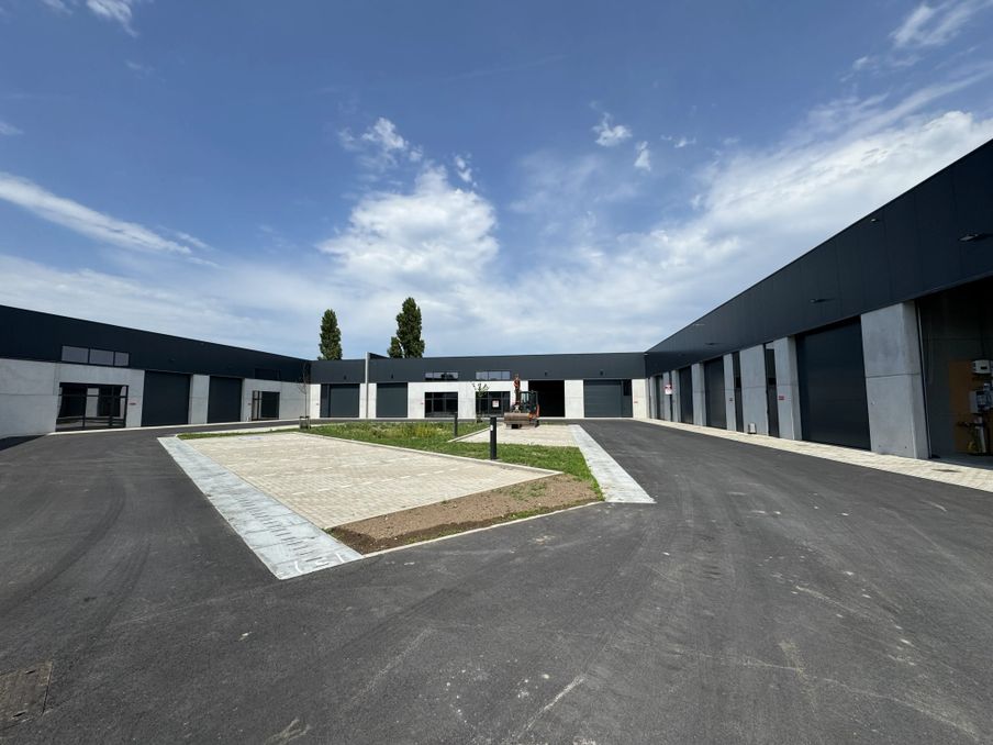  KMO-unit (273 m²) te koop in bedrijvenpark De Rick, Zwevezele