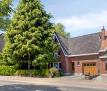 Karaktervolle gezinswoning op 1524m² te koop in Kortrijk!