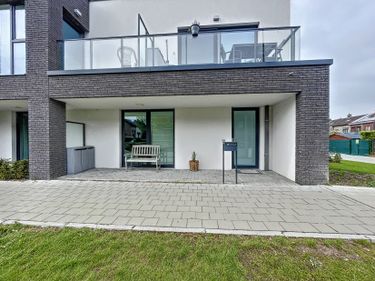 Bel appartement rez-de-chaussée récent avec terrasse