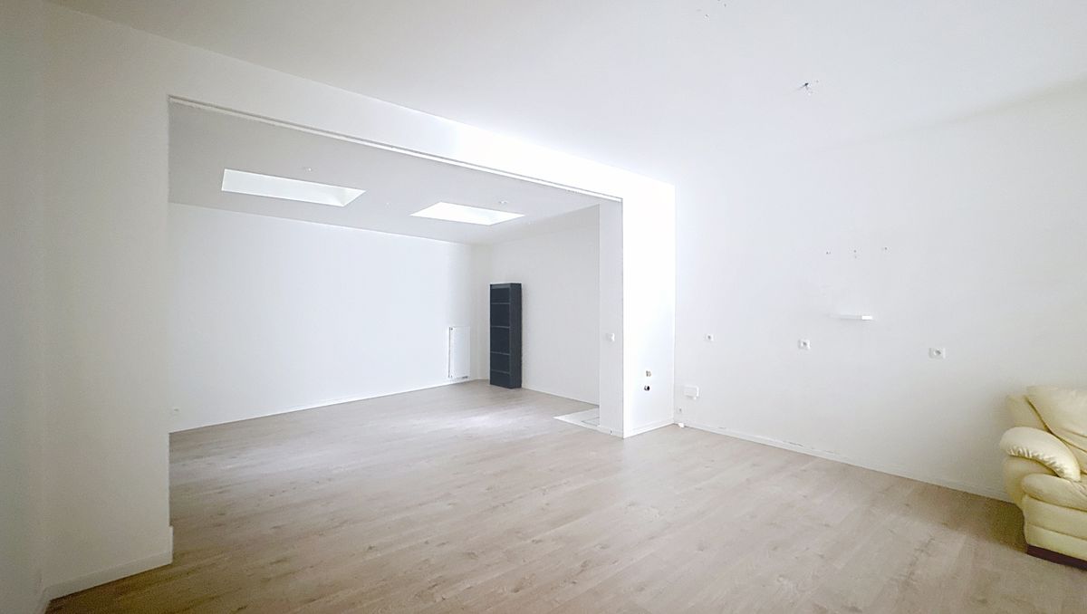 Te koop: Vernieuwd handelspand met toplocatie in Oostende!
