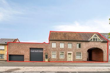 Magazijn van ca. 1.285 m² met woning te huur in Bellegem