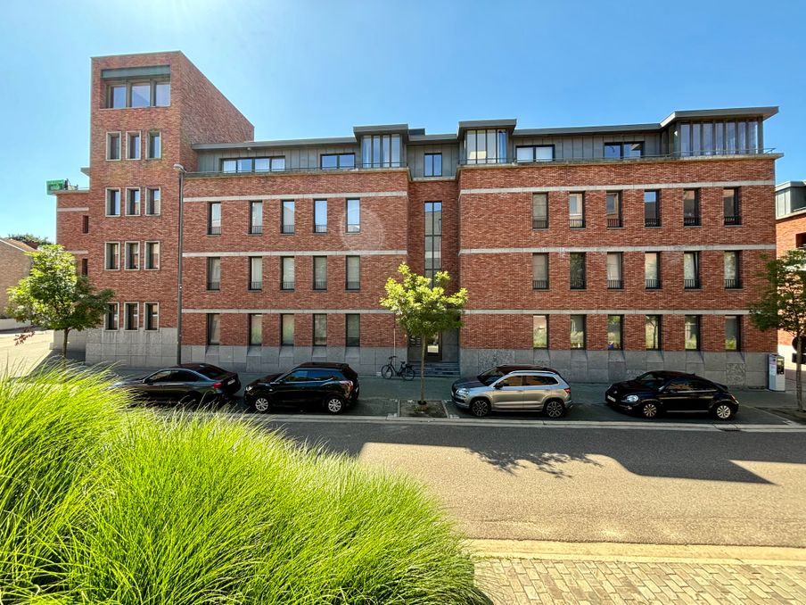 Licht & centraal 2-slaapkamerappartement te huur in Hasselt