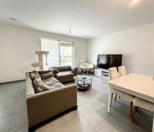 Bel appartement rez-de-chaussée récent avec terrasse