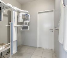 Praktijkruimte/kantoorruimte te koop in Geluwe