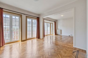 Appartement met 3 kamers en garagebox te koop in centrum Kortrijk