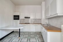 Appartement met 3 kamers en garagebox te koop in centrum Kortrijk