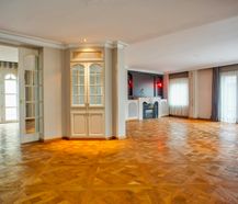 Magnifieke en exclusieve triplex pal in het centrum van Izegem