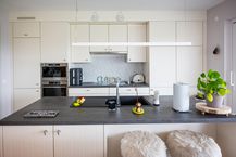Maison moderne avec grand jardin et tout confort dans un emplacement privilégié