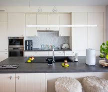 Maison moderne avec grand jardin et tout confort dans un emplacement privilégié