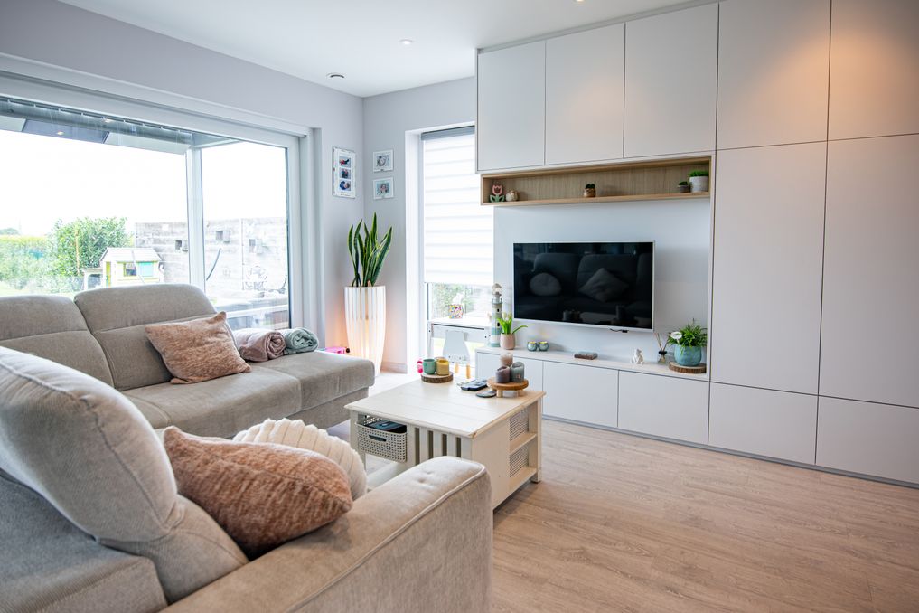 Maison moderne avec grand jardin et tout confort dans un emplacement privilégié
