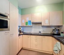 Lichtrijk twee-slaapkamerappartement met terras in Gent