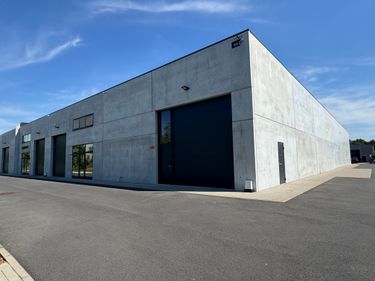 KMO-unit van 306 m² te huur op top-locatie in Jabbeke