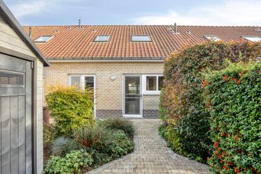 Instapklare woning met tuin te koop in hartje Sint-Andries