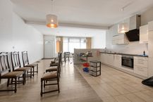 Spacieuse maison mitoyenne de 5 chambres sur un terrain de 9a13ca près de Thor Park