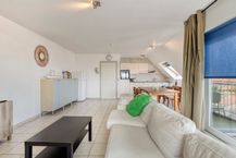 Instapklaar dakappartement met 2 slaapkamers in Roeselare