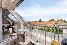 Instapklaar dakappartement met 2 slaapkamers in Roeselare