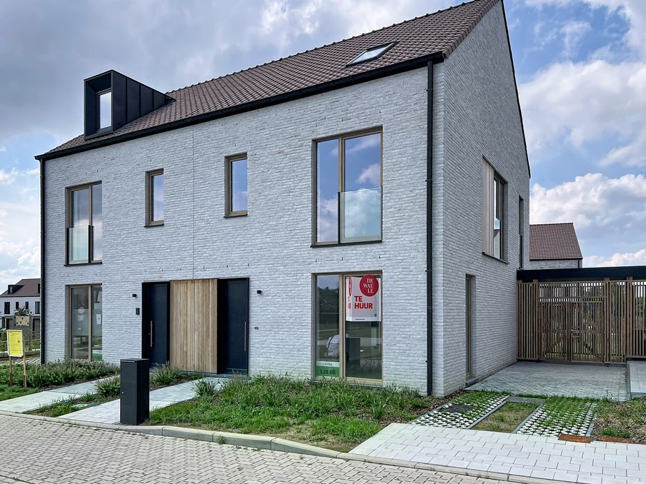 Maison de 3 chambres avec jardin ensoleillé à Tielt.
