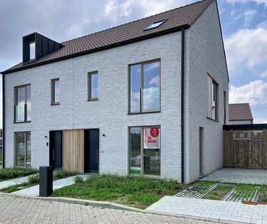 Maison de 3 chambres avec jardin ensoleillé à Tielt.