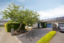 Lichtrijke gelijkvloerse woning op topligging in De Pinte