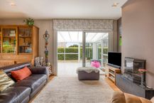 Lichtrijke gelijkvloerse woning op topligging in De Pinte