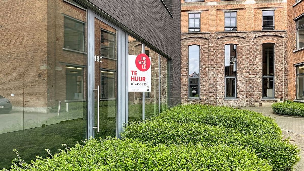 Instapklaar kantoor (ca. 120 m²) te huur in Gent