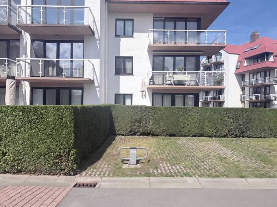 Parking space for sale in the Green Garden Residence!
