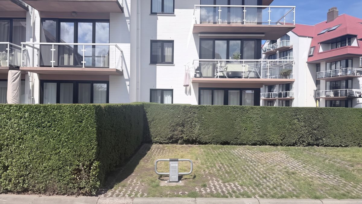 Parking space for sale in the Green Garden Residence!