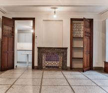 Karaktervol gelijkvloers appartement te huur in hartje Brugge