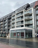 Vennootschap met 3 handelspanden te Bredene-Oostende
